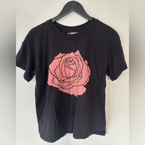 Girl Dangerous / Free People Rose boyfriend Tee in Black | XS (fits like Medium)